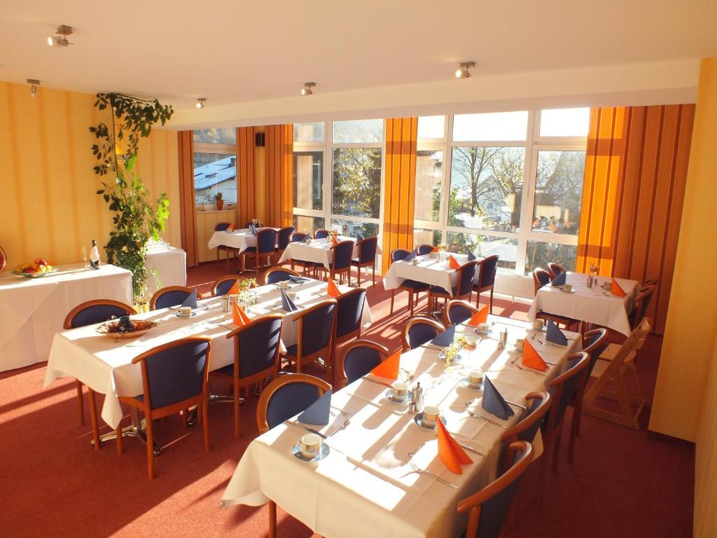 Altes Doktorhaus - Hotel Garni 维林根 外观 照片